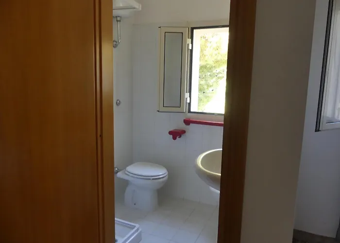 Alojamento de Acomodação e Pequeno-almoço - Vacanze Coppa Di Cielo 2*