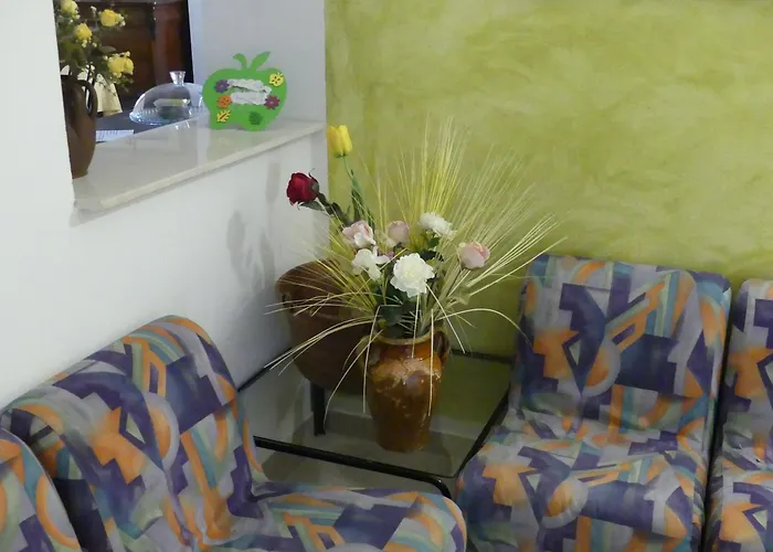 Alojamento de Acomodação e Pequeno-almoço - Vacanze Coppa Di Cielo 2*