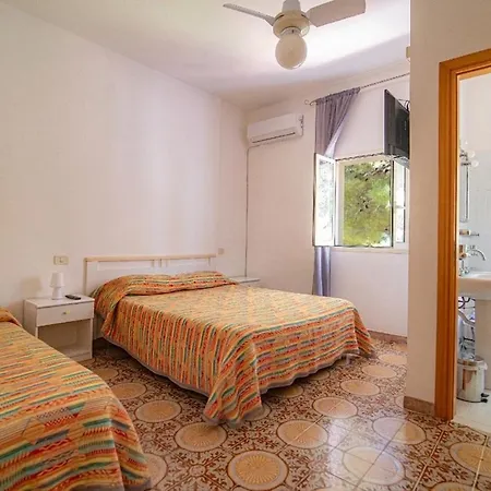 - Vacanze Coppa Di Cielo Bed & Breakfast 2*